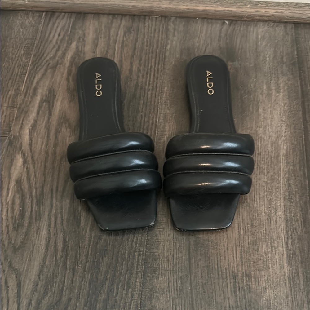 Aldo Black Sandals Sleek and Stylish